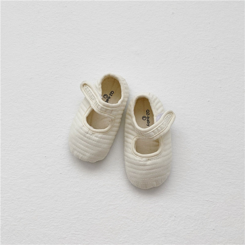 Vintage Style Soft Sole Crib Baby Shoes - jackandbo.com